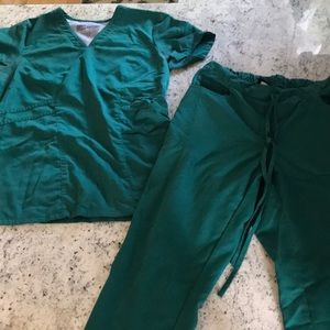 Grey’s Anatomy Hunter Green Scrubs